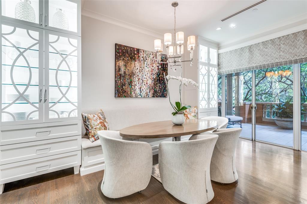 Mansion Residence - Residential