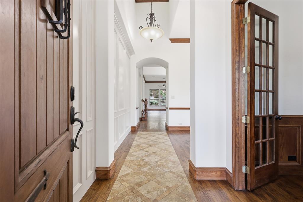 6417 Canyon Crest Drive