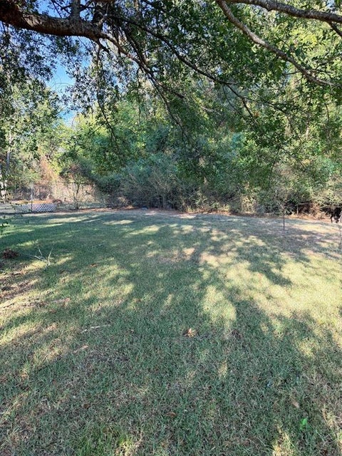 Tiny photo for 2055 Linear Street, Shreveport, LA 71107 (MLS # 21395149)