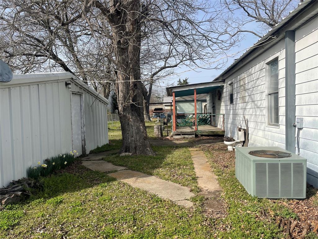 Orig Town Of Wolfe City - Residential