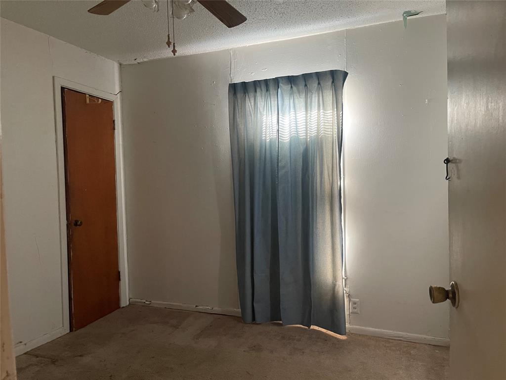 Orig Town Of Wolfe City - Residential