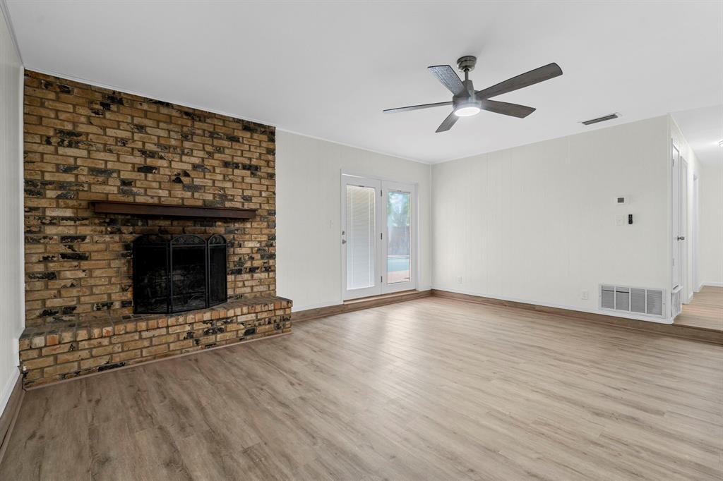 1828 Tracey Circle