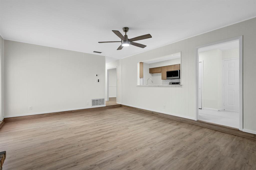 1828 Tracey Circle