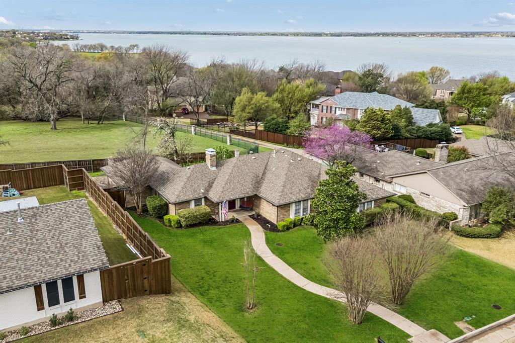 Lake Ray Hubbard Estate - Residential