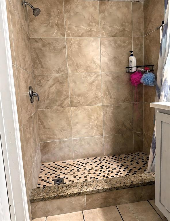 6108 Abrams Road 307