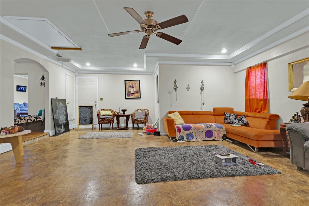 11360 Drummond Drive