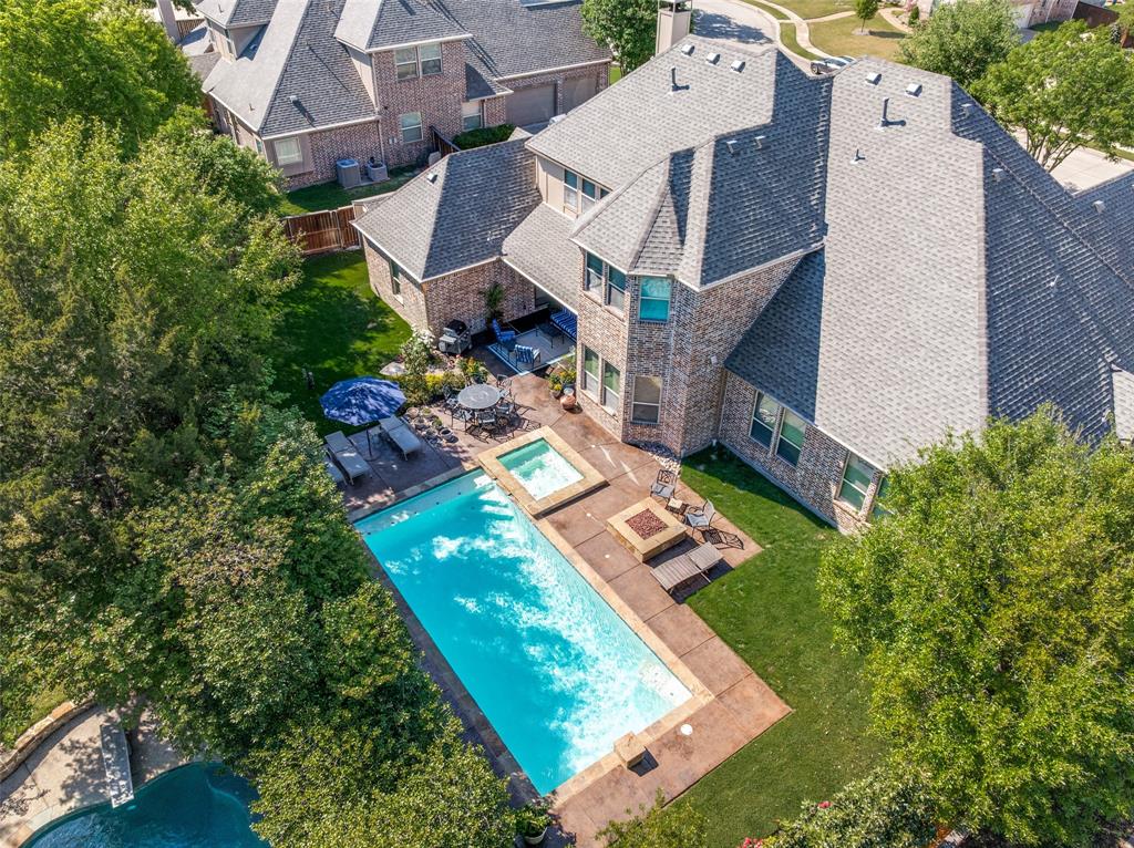 1512 Sustrik Court