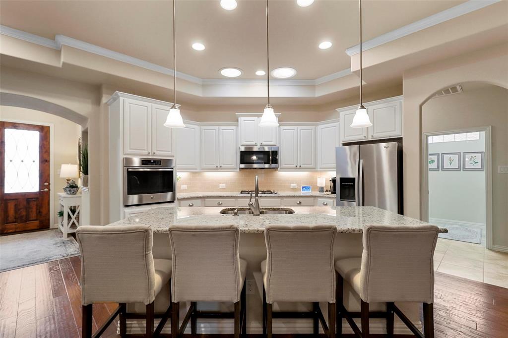 1807 Ladera Way