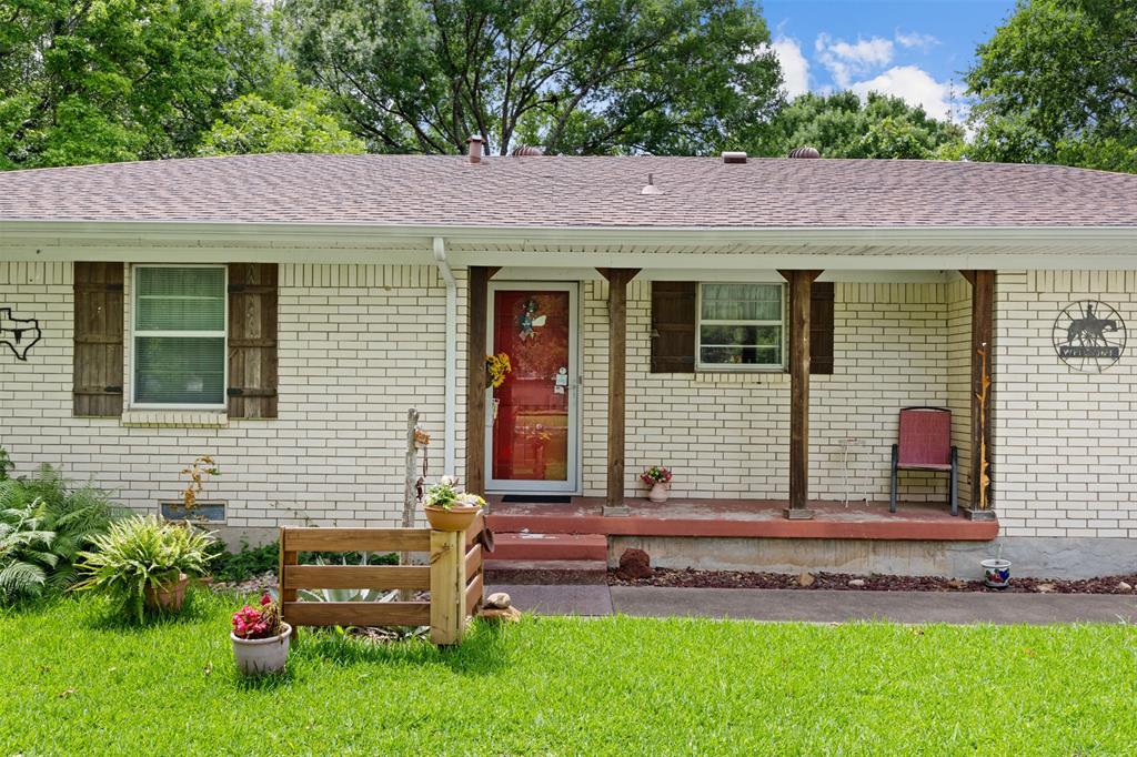 325 Oakwood Drive