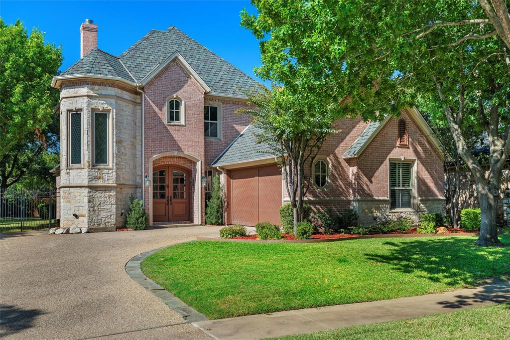 1925 Manor Way Drive