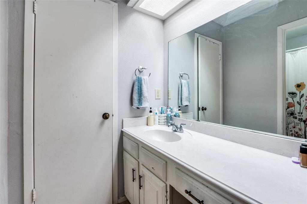 Keller Spgs Village 02 - Residential