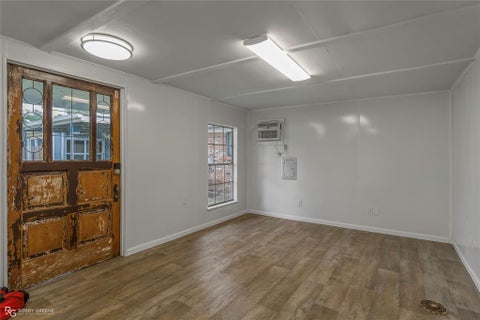 Tiny photo for 1431 Fox Street, Bossier City, LA 71112 (MLS # 21396904)