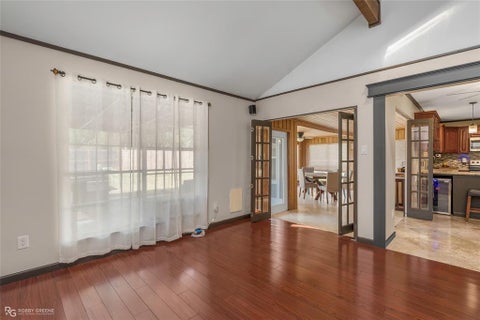 Tiny photo for 1431 Fox Street, Bossier City, LA 71112 (MLS # 21396904)