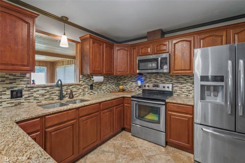 Tiny photo for 1431 Fox Street, Bossier City, LA 71112 (MLS # 21396904)