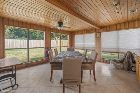 Tiny photo for 1431 Fox Street, Bossier City, LA 71112 (MLS # 21396904)