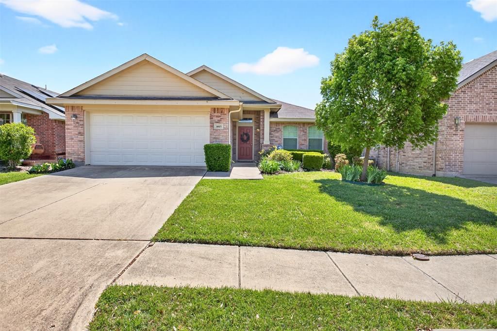 Photo of 1015 Kimbro Drive, Forney, TX 75126 (MLS # 21235020)