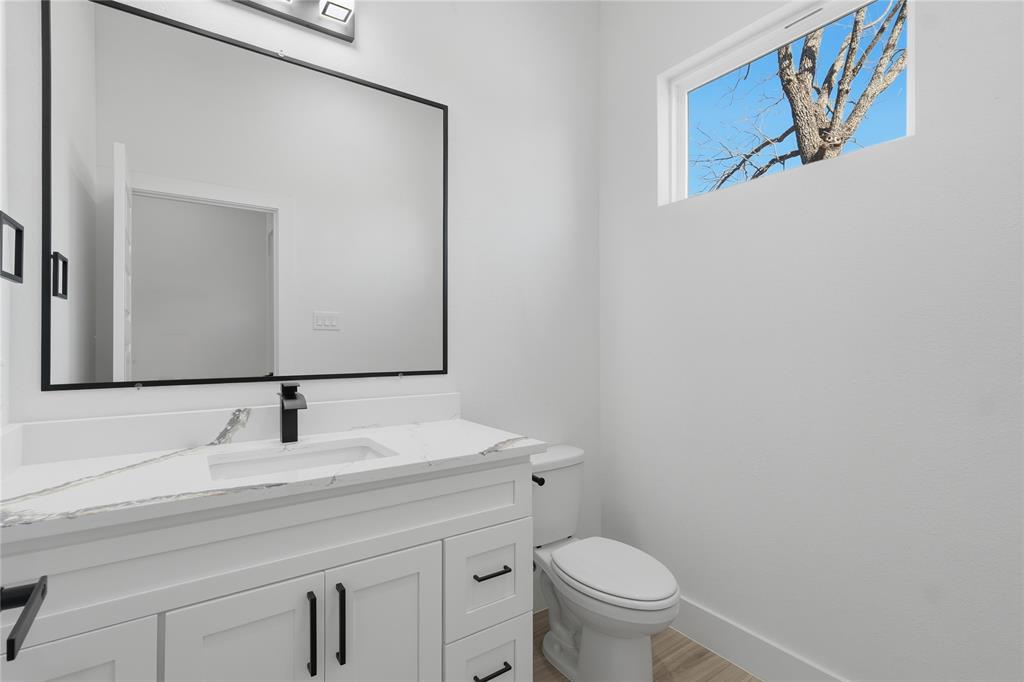 4215 Carpenter Avenue