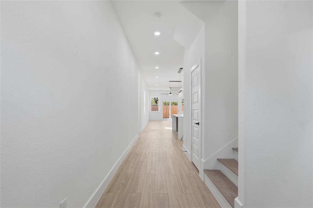 4215 Carpenter Avenue