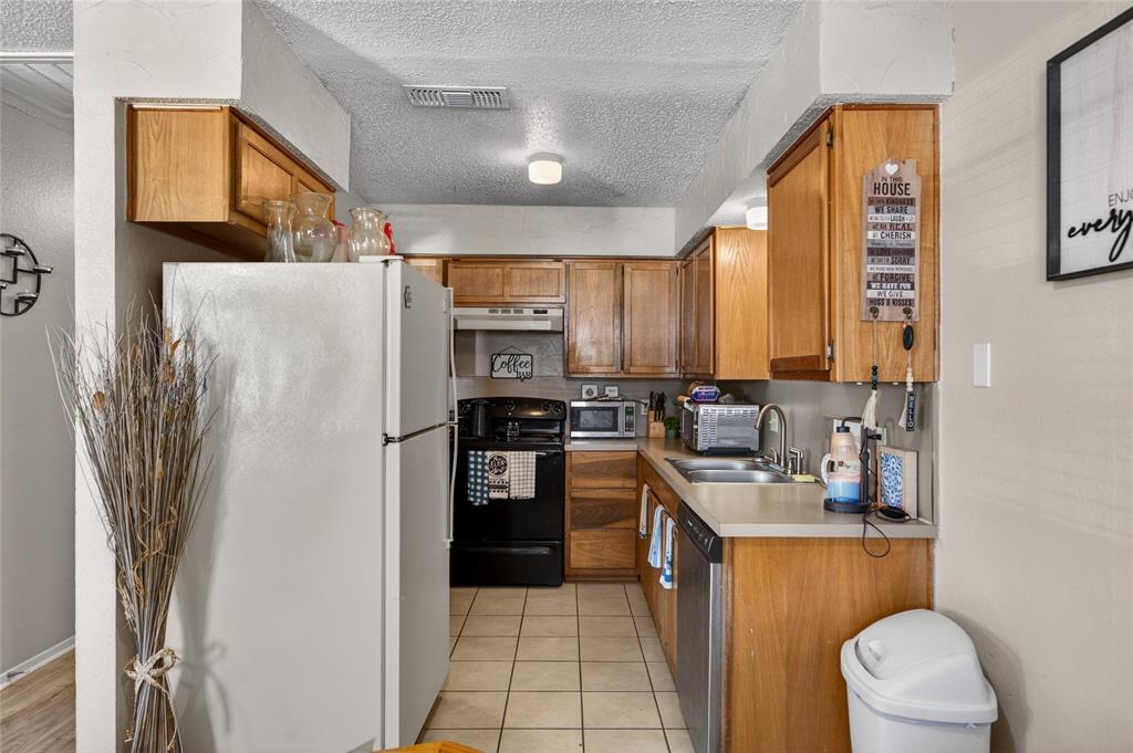 Crest The - Residential