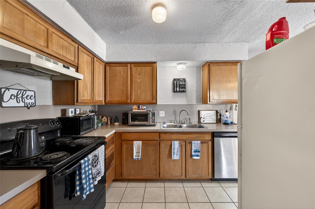 Crest The - Residential