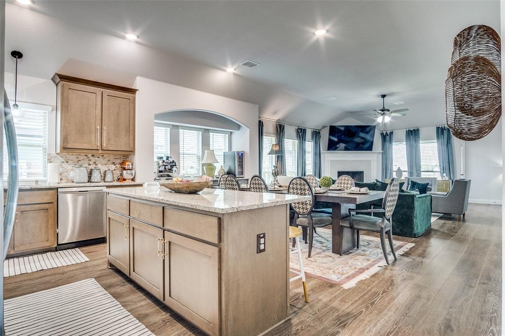 8228 Manx Point