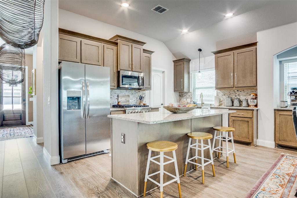 8228 Manx Point