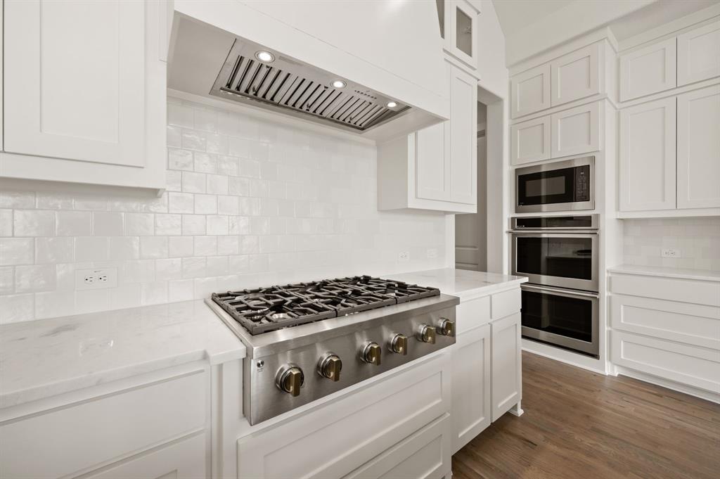 Bella Flora - Residential