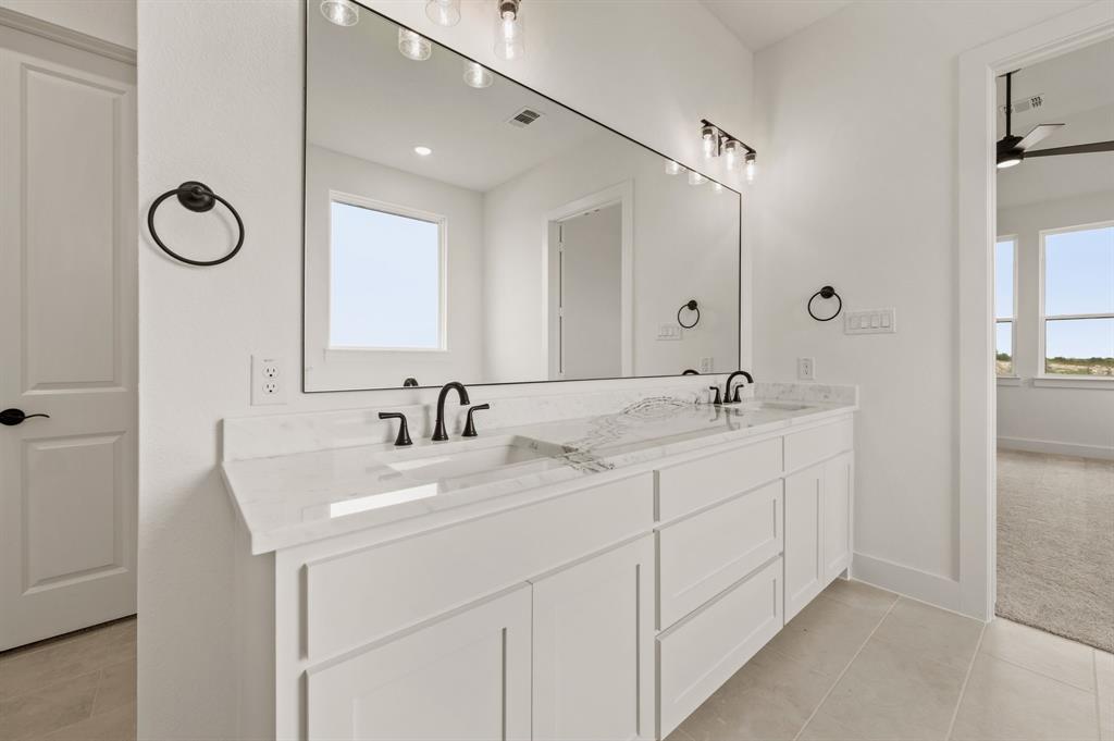 Bella Flora - Residential