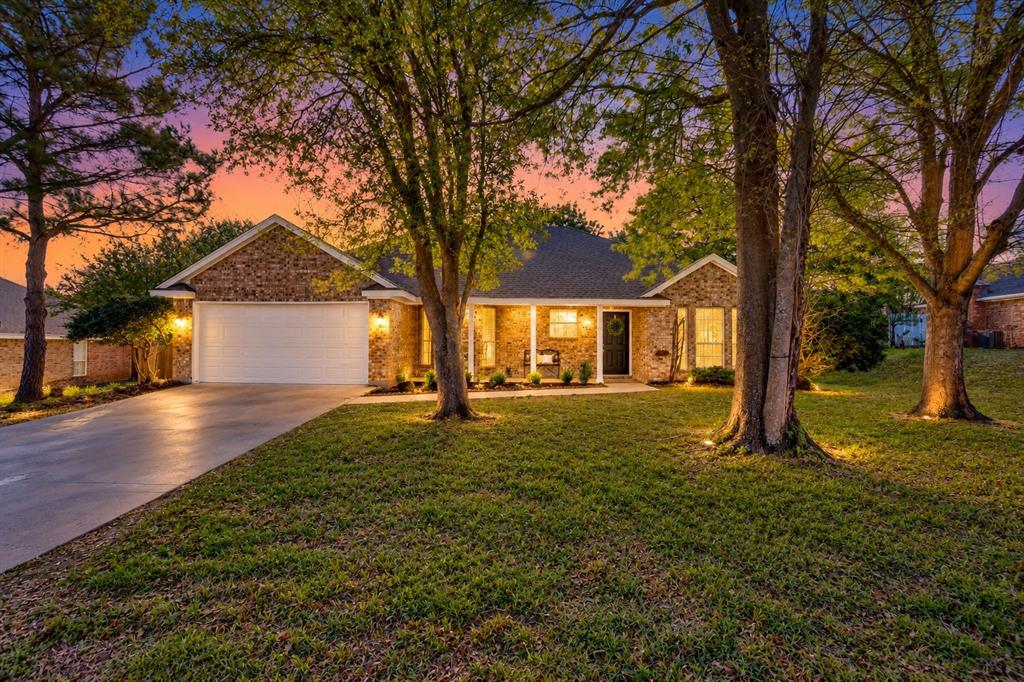 Photo of 615 Rosewood Place, Joshua, TX 76058 (MLS # 21402721)