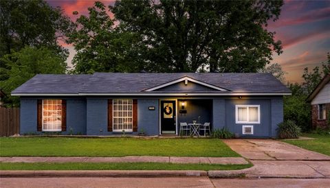 Photo of 1406 Bay Shore Drive, Garland, TX 75040 (MLS # 21237121)