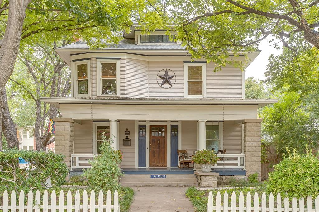 1901 Fairmount Avenue