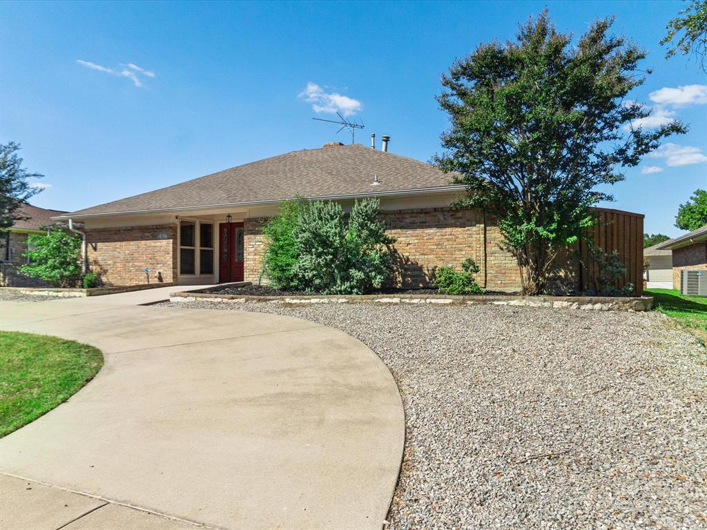 2817 Fountain Head Drive