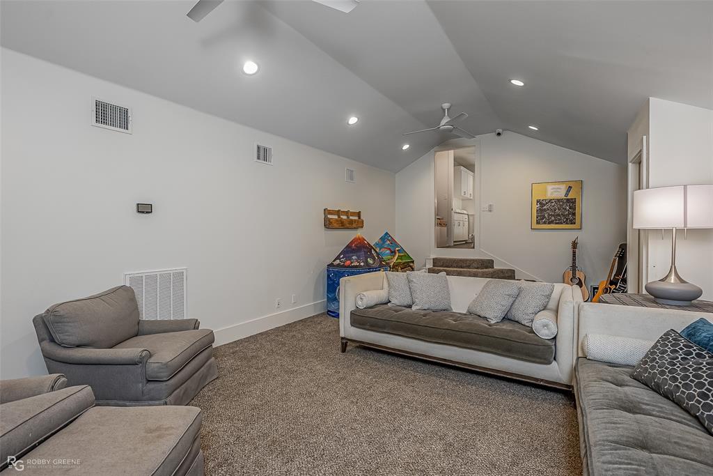 Pierre Point Estates - Residential