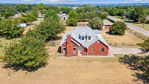 A home in Granbury