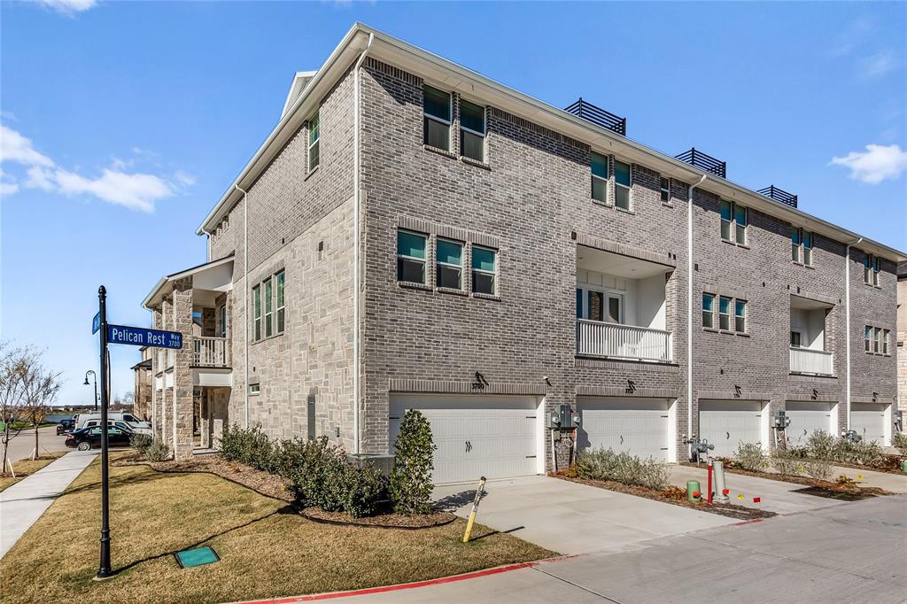 3700 PELICAN REST Way
