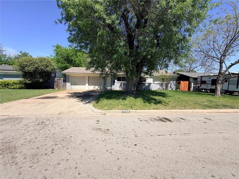 Photo of 7713 Noreast Drive, North Richland Hills, TX 76180 (MLS # 21228462)