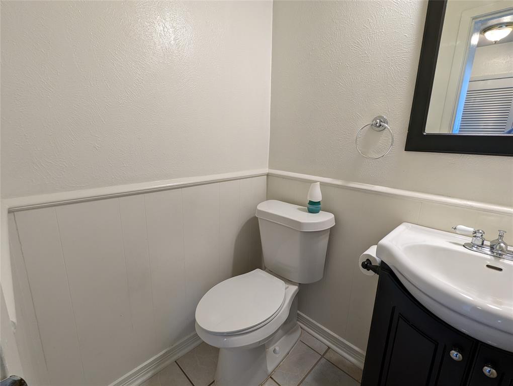 L H Bomar - Residential Lease