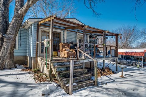 Photo of 2000 N Trinity Road, Denton, TX 76208 (MLS # 21173151)