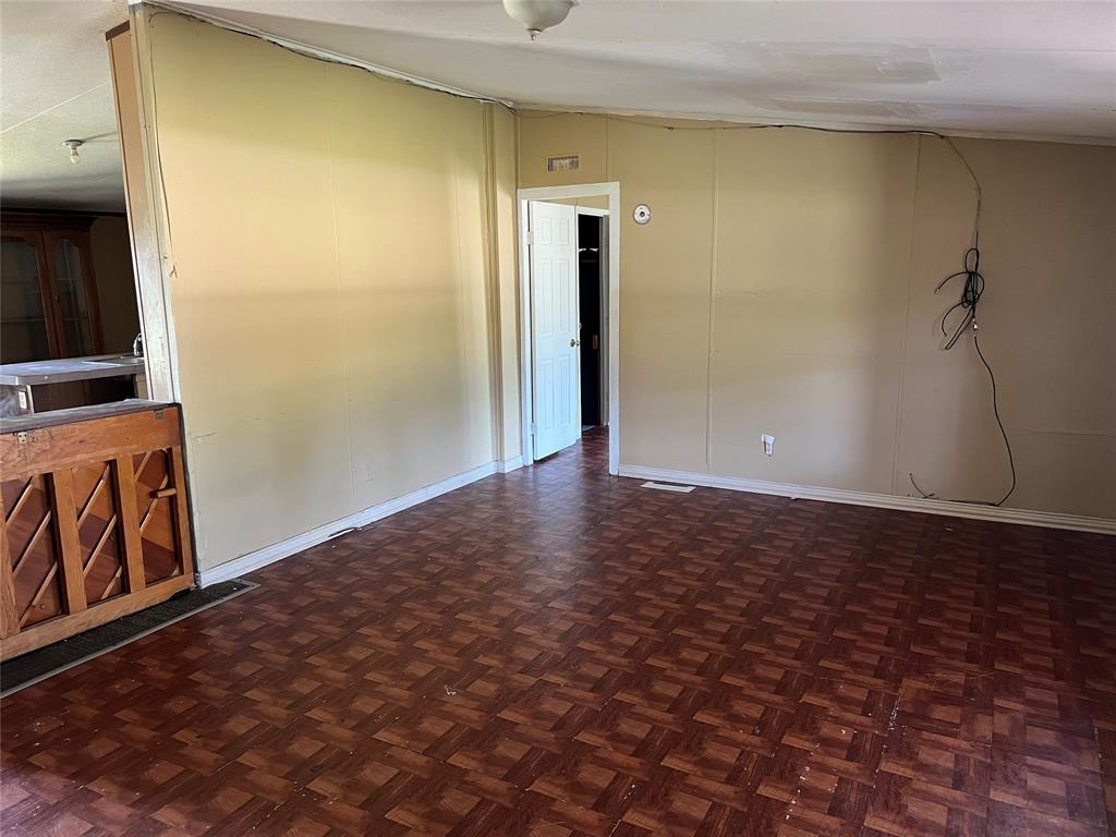 210 County Road 1015
