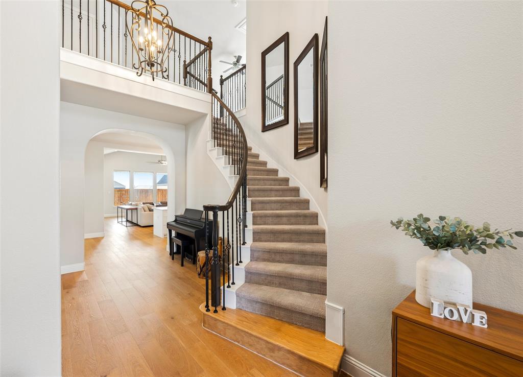 1116 Broadmoor Way
