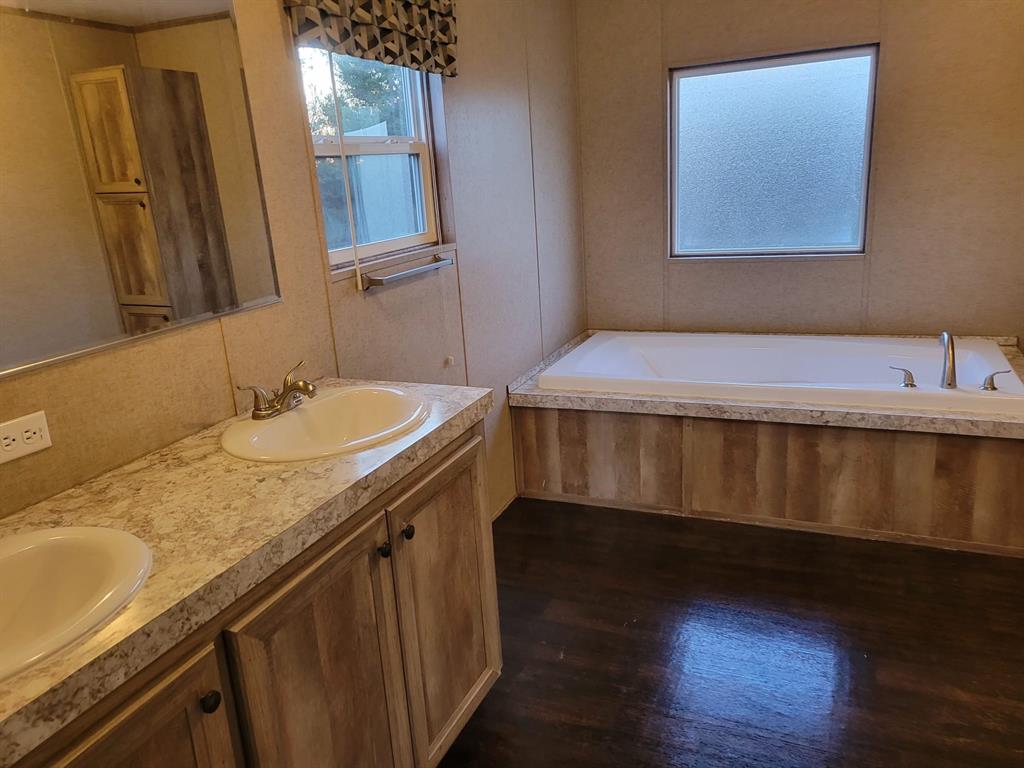 S Howell Surv Abs #555 - Residential