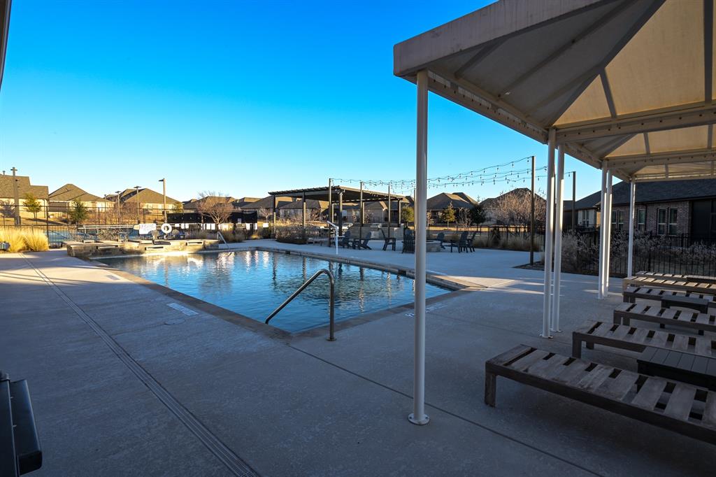 Ladera Tavolo Park Condos - Residential