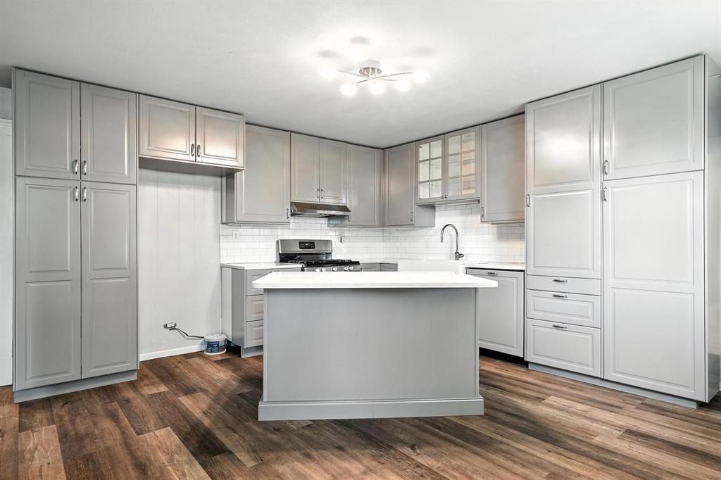 Henry Sayles Of Harris - Residential