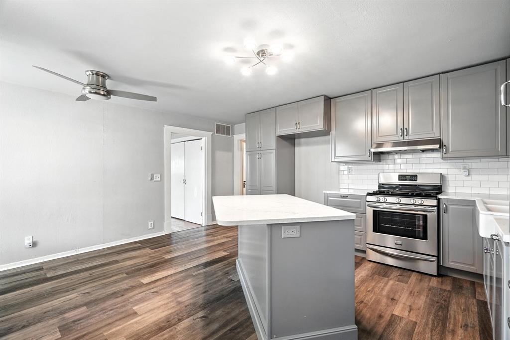 Henry Sayles Of Harris - Residential