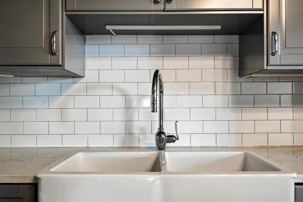 Henry Sayles Of Harris - Residential