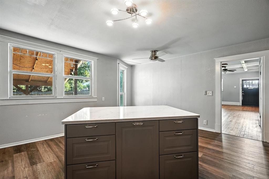 Henry Sayles Of Harris - Residential