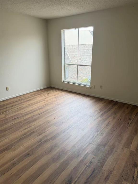 RICHARDSON LIFESTYLE TOWNHOMES - Residential