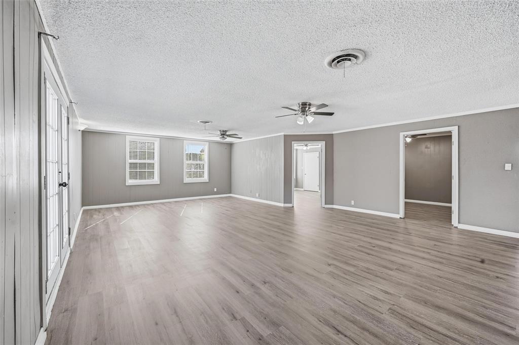 M E P & P RR CO SURVEY #33 - Residential Lease