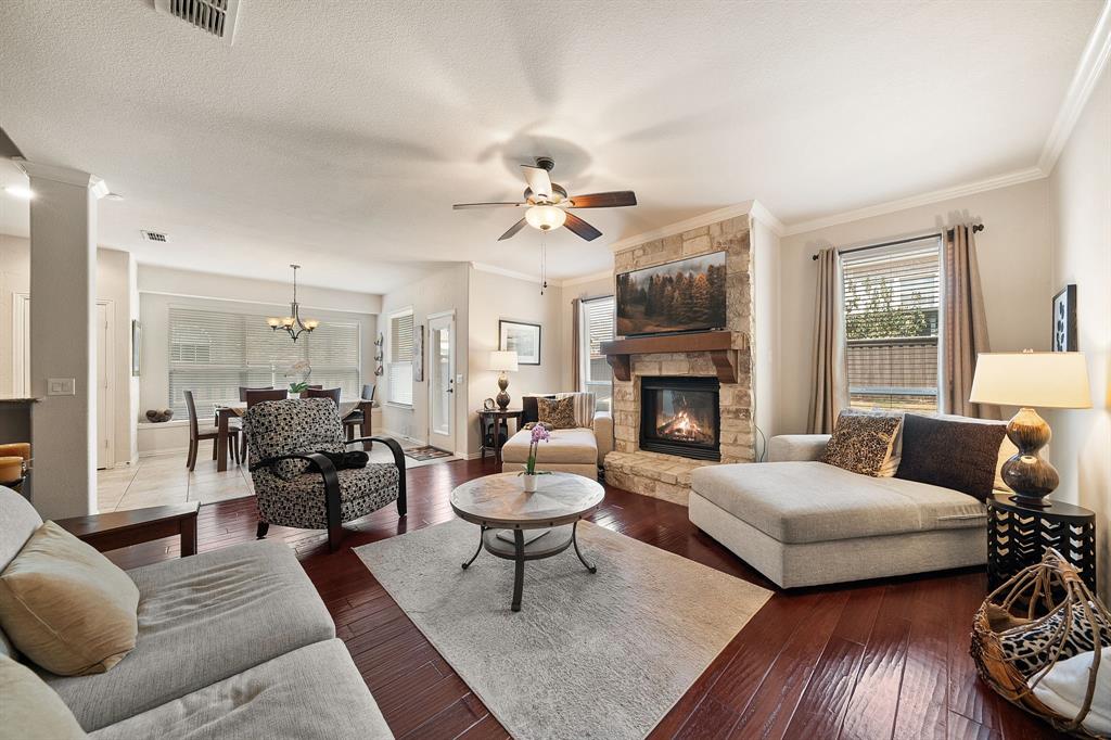2420 Forest Gate Drive