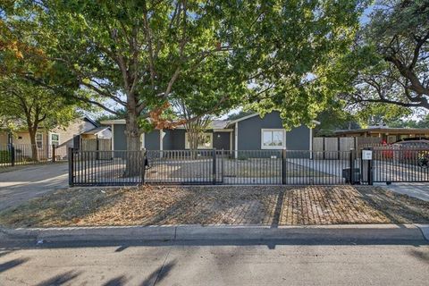 4213 6th Avenue Fort Worth TX 76115